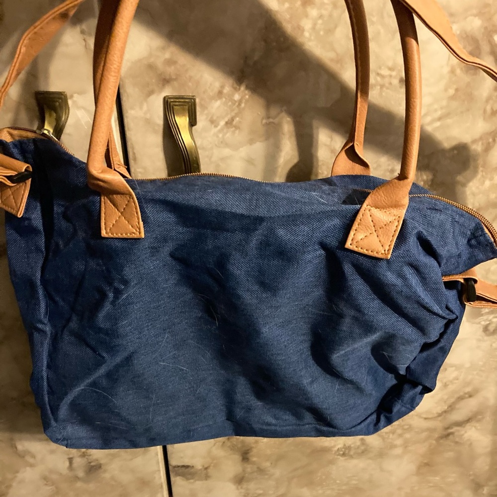 AARP Handbag - Picture 2 of 5